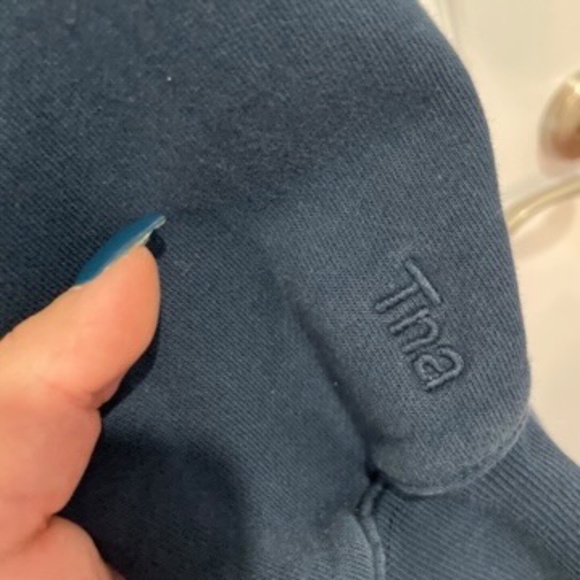 TNA sweater - Picture 3 of 3